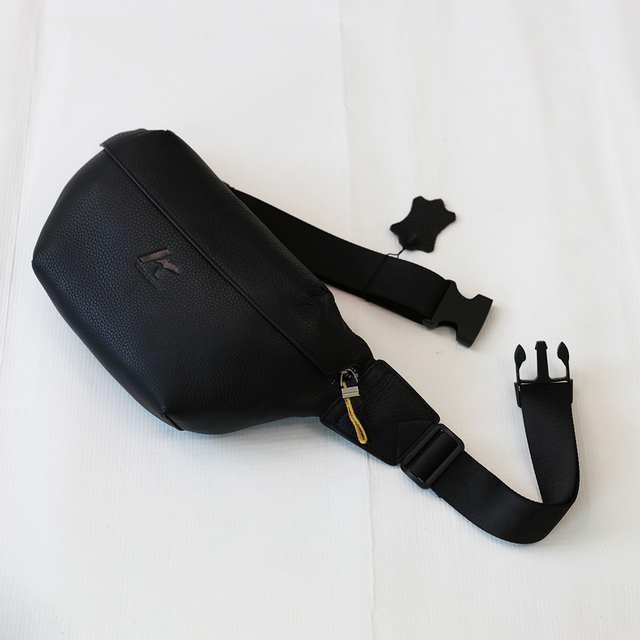 Genuine Leather Designer Travel Fanny Pack with Waist Belt Black